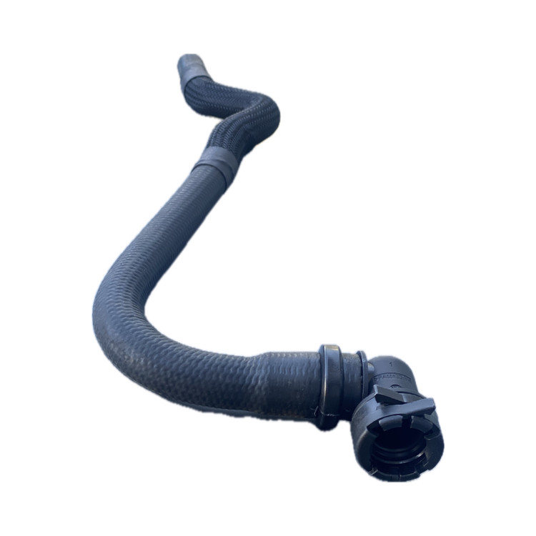 شلنگ ورودی آب رادیاتور بخاری تارا