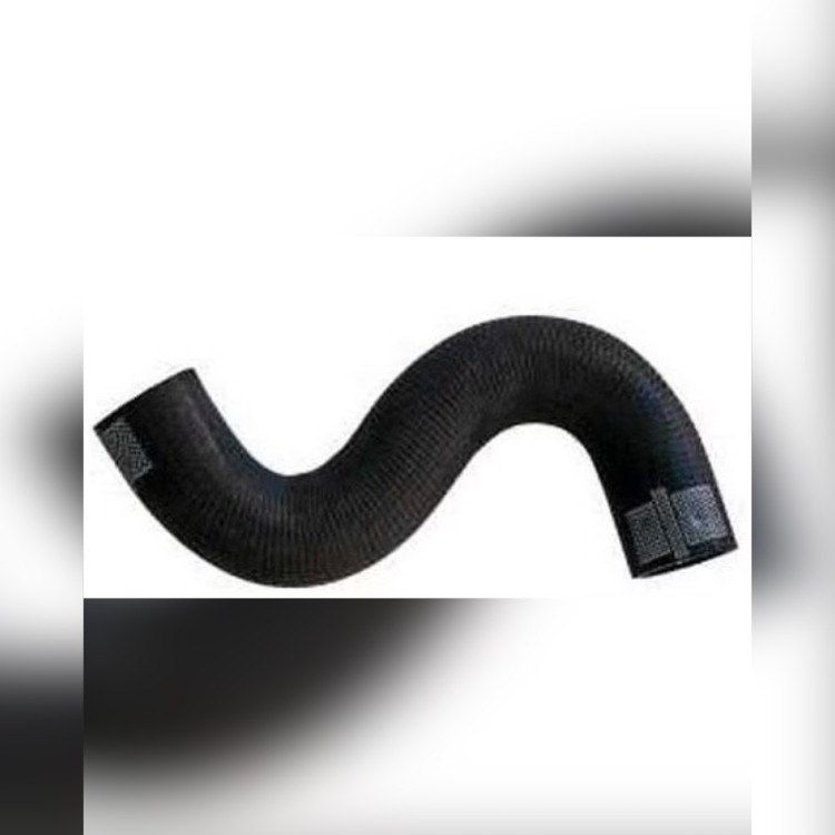 شلنگ ورودی آب رادیاتور بالایی تارا