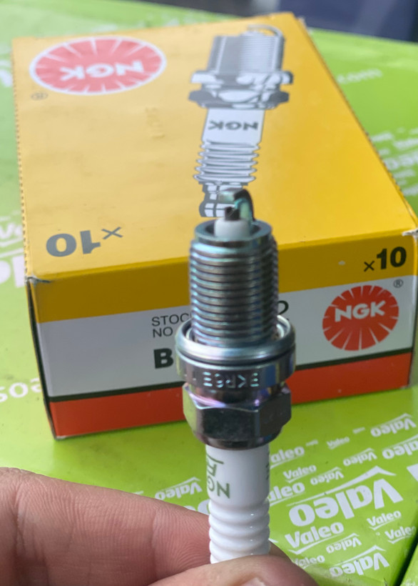 شمع NGK اصل ژاپن