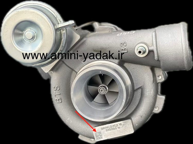 نمای نزدیک پره کمپرسور توربو شارژ دنا توربو GISP با آلیاژ مقاوم حرارتی