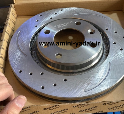 تصویر دیسک چرخ شیار دار پژو 405 داخل بسته بندی